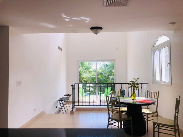 Luxurious Living in Tucán Country Club